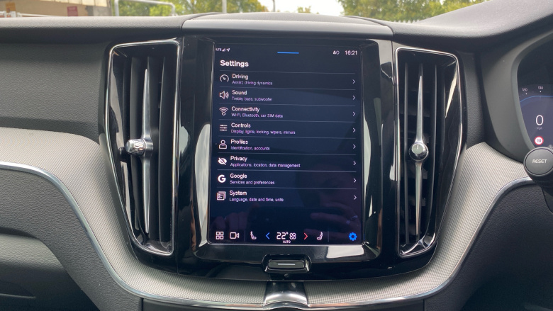 Volvo Xc60 2.0 T6 [350] RC PHEV Core Bright 5dr AWD Gtron Estate